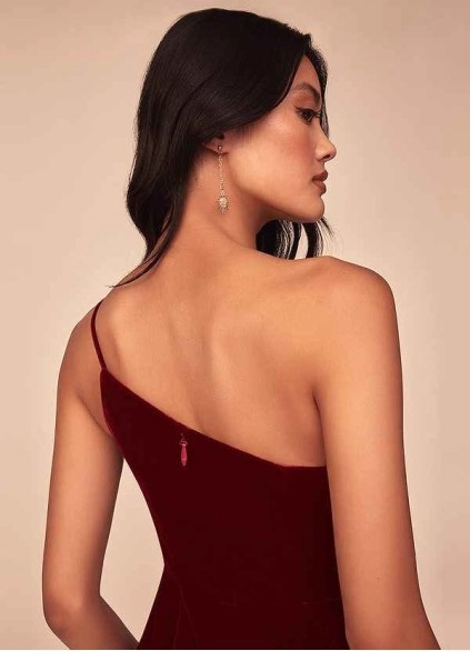 Wocenet Kala Velvet Dress
