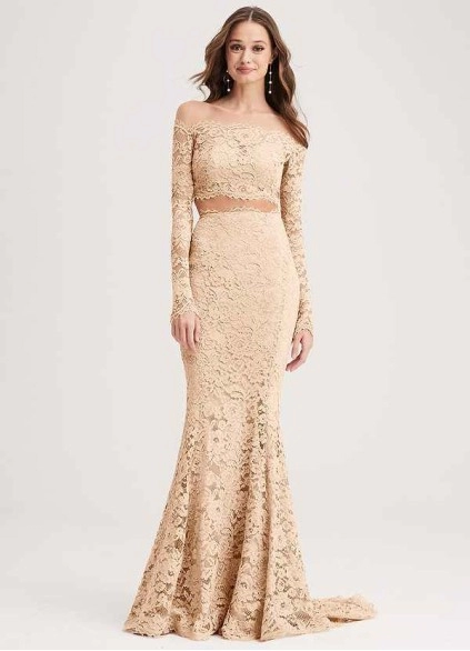 PT101 5 Wocenet Signature Lace Fit-and-flare Skirt