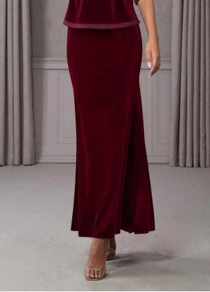 Wocenet Zana Velvet Skirt
 ( Final Sale )