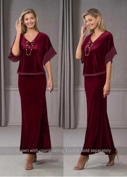 Wocenet Zana Velvet Skirt
 ( Final Sale )