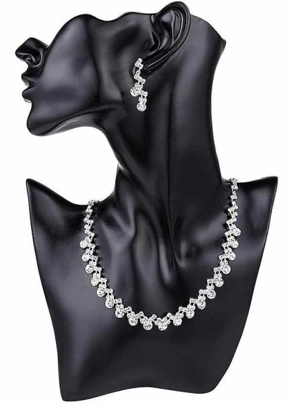 Fit for a Queen Jewelry Set